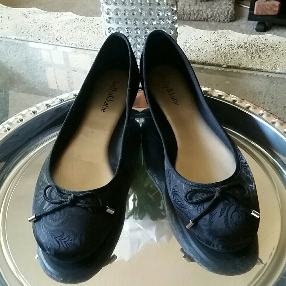 💕 NWOB Kelly & Katie Black Ballet Flats 💕
